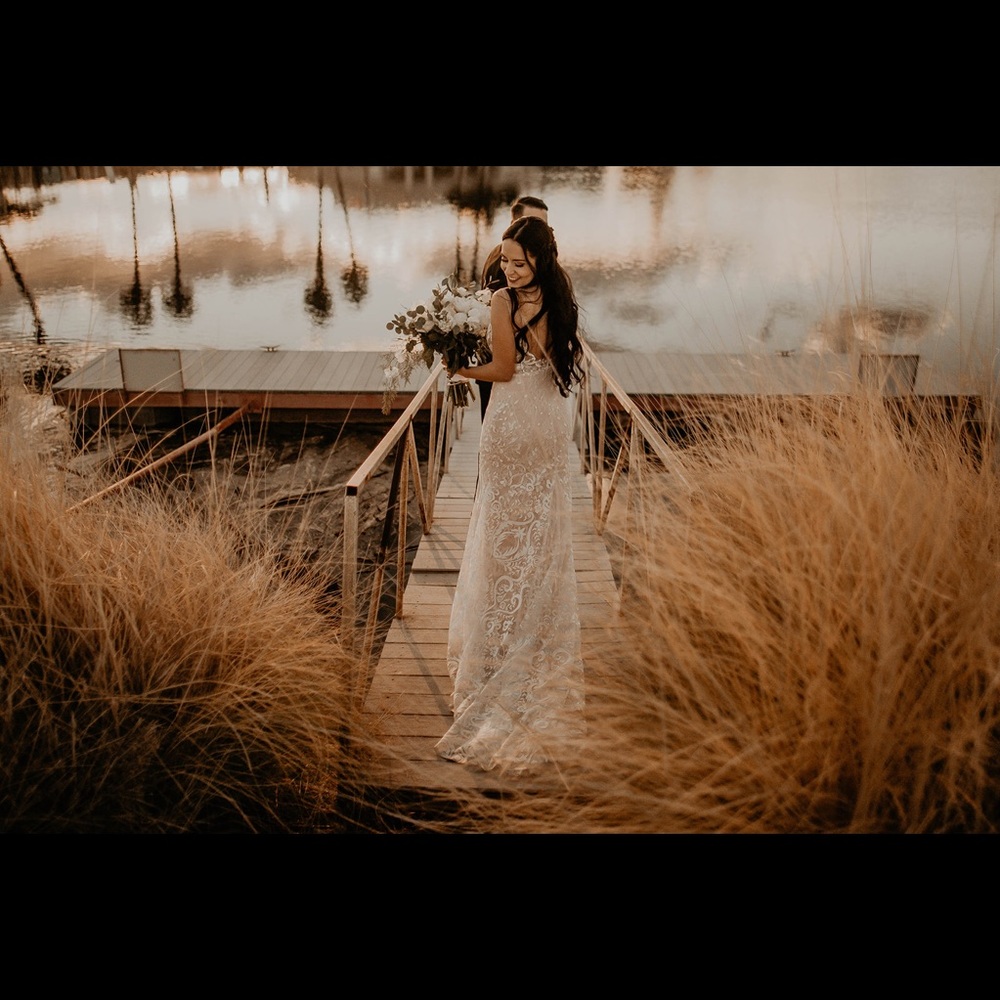Wedding Dress - Picture 5 of 6